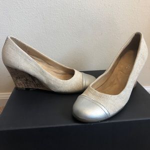 Aerosoles Canvas Wedges w Silver Captoe Cork Heel